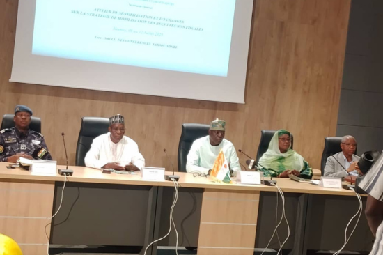 Atelier de sensibilisation et d'échanges sur la stratégie de mobilisation des recettes non fiscales.